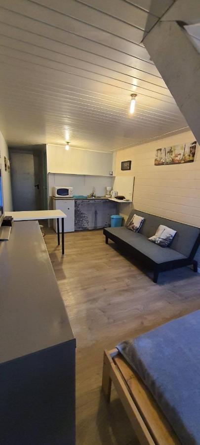 Apartment Black *