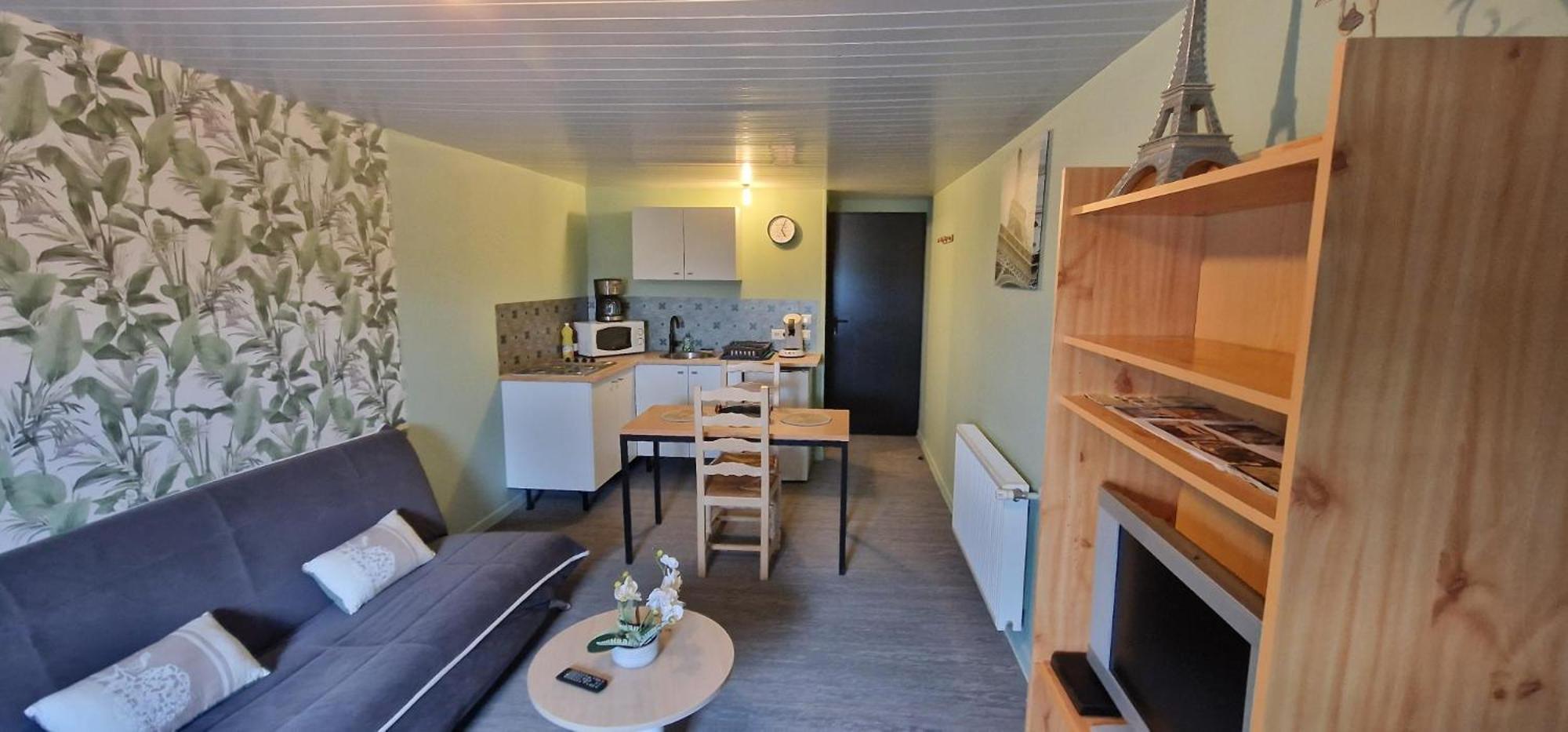 Black Apartment Hazebrouck
